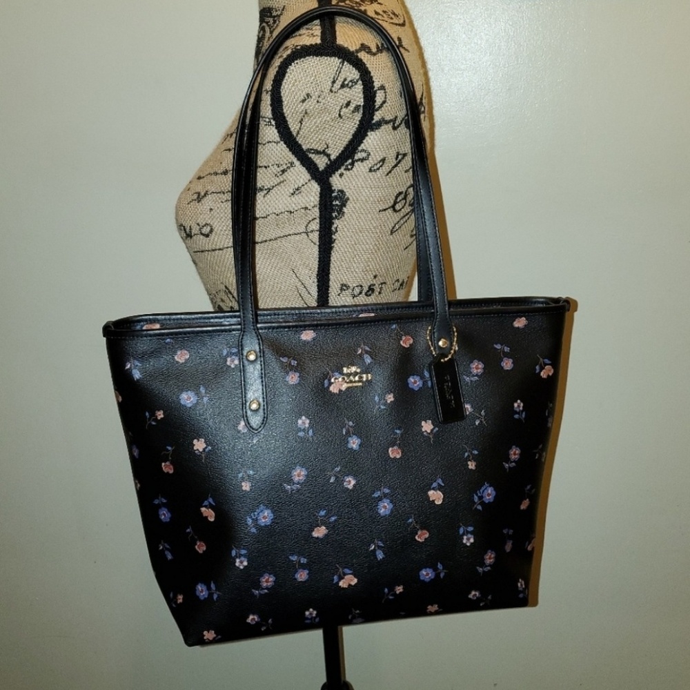 ✅ SOLD  New Authentic Coach Tote - Picture 5 of 8